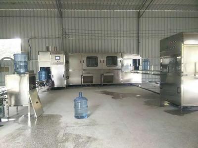 石阡洞宝山泉水厂每小时450桶生产线